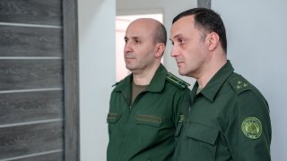 Активизировать борьбу с незаконным использованием недр и вырубкой деревьев, браконьерством: председатель Следственного комитета Артур Погосян с рабочим визитом посетил следственные подразделения Сюникского марза